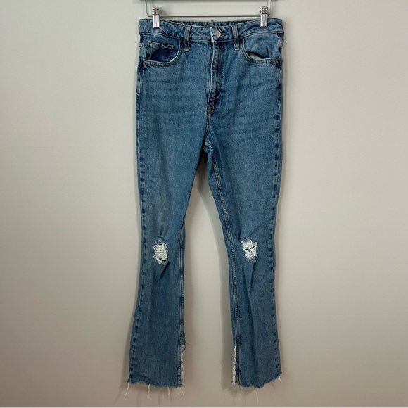 Zara High Rise Blue Flare Wide Leg Jeans Distressed Denim Split Hem Women’s 6 - Picture 2 of 6